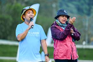 BIB: 
                            <button type="button" onclick="openModal(25033819)" class="btn btn-primary btn-sm float-right btn-popup" data-toggle="modal" data-target=".modal-high-quality">
                        <i class="fas fa-shopping-cart"></i> ใส่ตะกร้า
                    </button>
                                            <button type="button" onclick="isThisMe(25033819, true)" class="btn btn-success btn-sm float-right btn-popup btn-isme hidden" data-toggle="tooltip" data-placement="bottom" title="นี่คือรูปของคุณใช่ไหม คลิกที่นี่เพื่อเอาเข้าอัลบั้ม">
                        <i class="fas fa-plus"></i> เพิ่มเข้าอัลบั้ม
                    </button>
                    <button type="button" onclick="isThisMe(25033819, false)" class="btn btn-warning btn-sm float-right btn-popup btn-isnotme hidden">
                        <i class="fas fa-ban"></i> นำออกจากอัลบั้ม
                    </button>